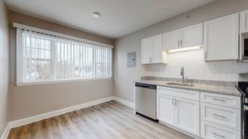 featured image of 208 Chenoweth Ln