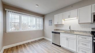 2 Bedroom completely renovated on Chenoweth Lane - Photo 1 of 1