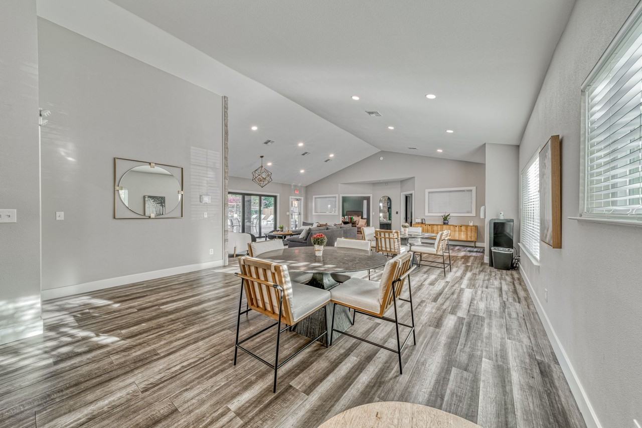 1661 Forest Avenue Apartments - Photo 6 of 50