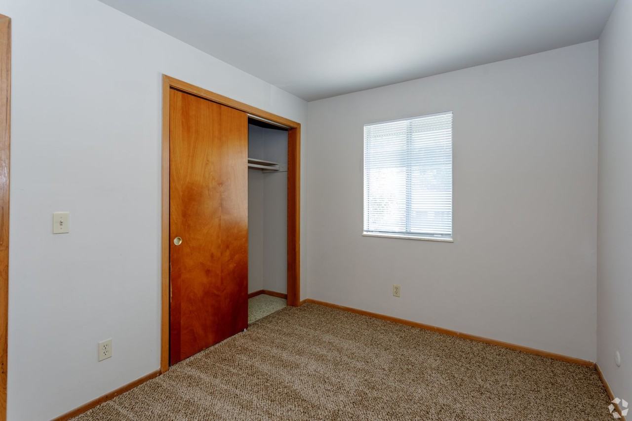 Continental North Apartments - Photo 7 of 13