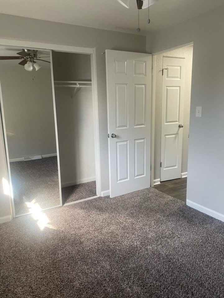 44th Place Apartments - Photo 5 of 9