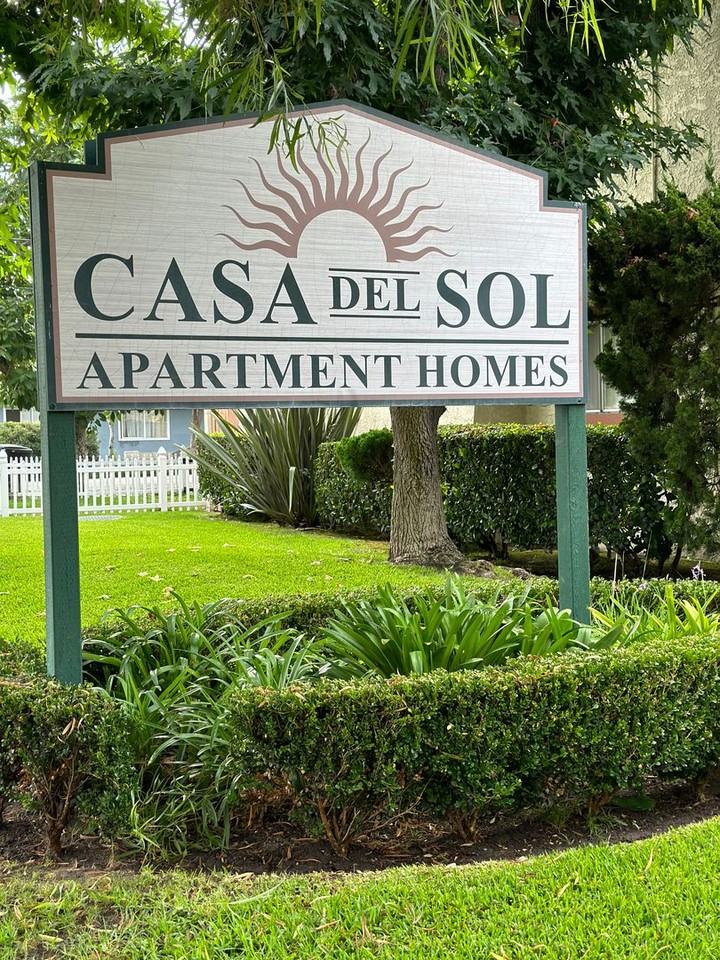 Huge Downstairs 1Bd/1Ba. Private Garage and Patio TEXT (714)710 - Photo 2 of 12