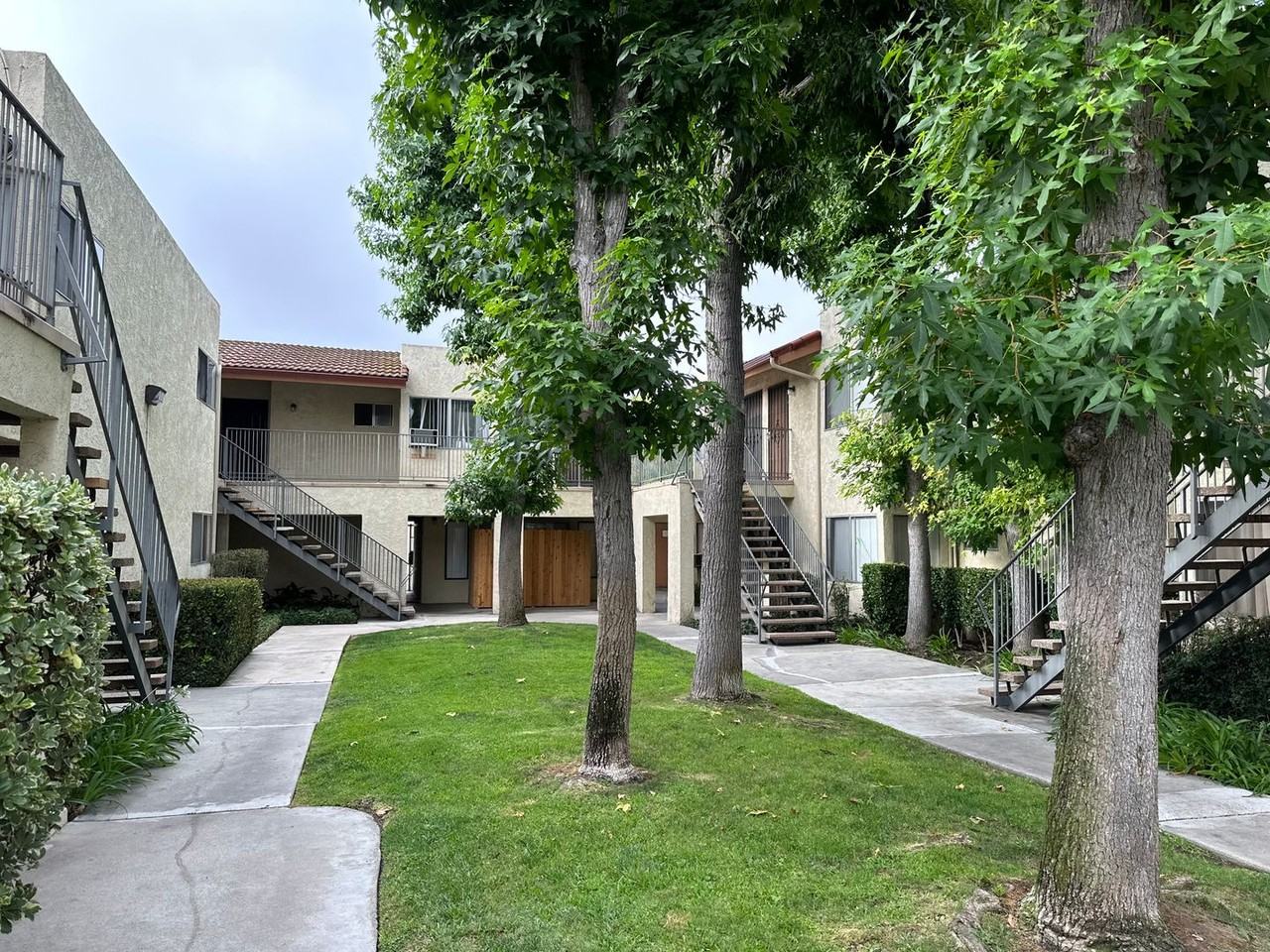 Huge Downstairs 1Bd/1Ba. Private Garage and Patio TEXT (714)710 - Photo 4 of 12