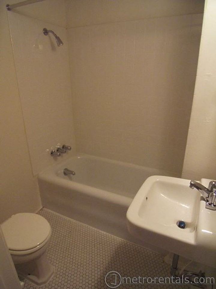 1544 E. Broad St. - Photo 4 of 30