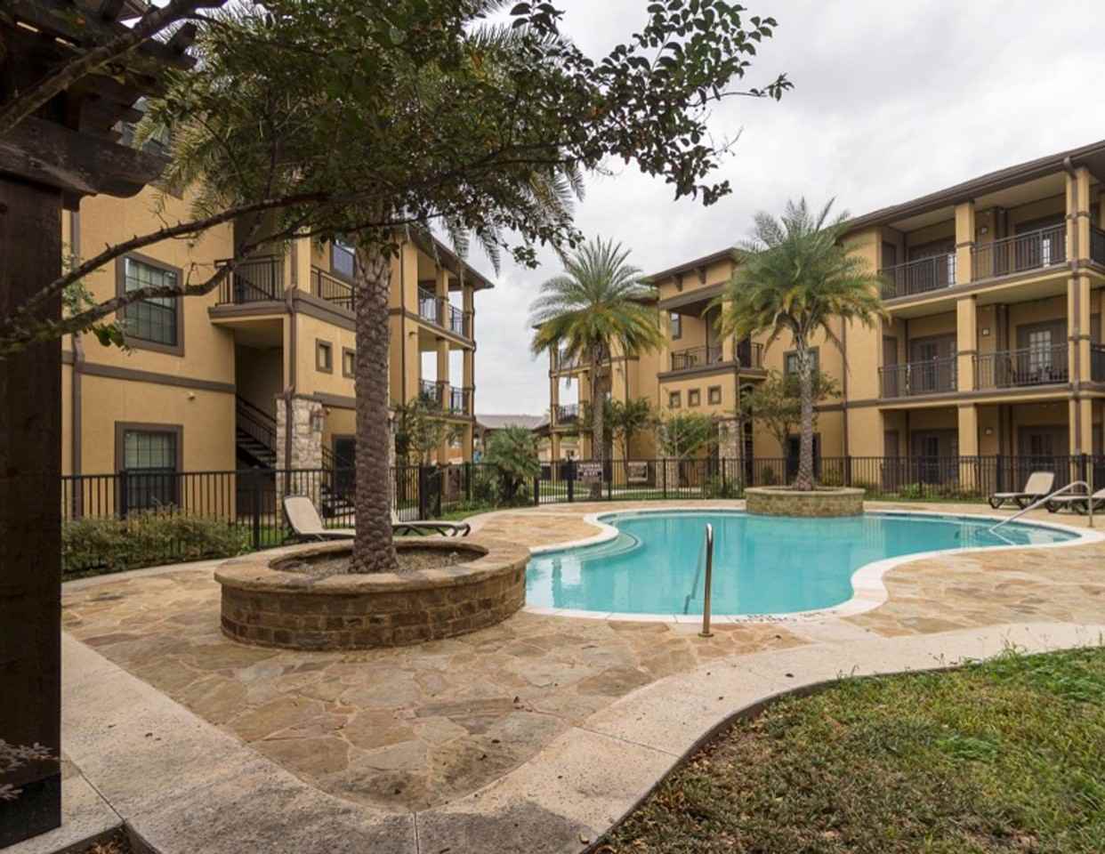 The Fountains at Bonita Creek Apartments - Photo 5 of 16