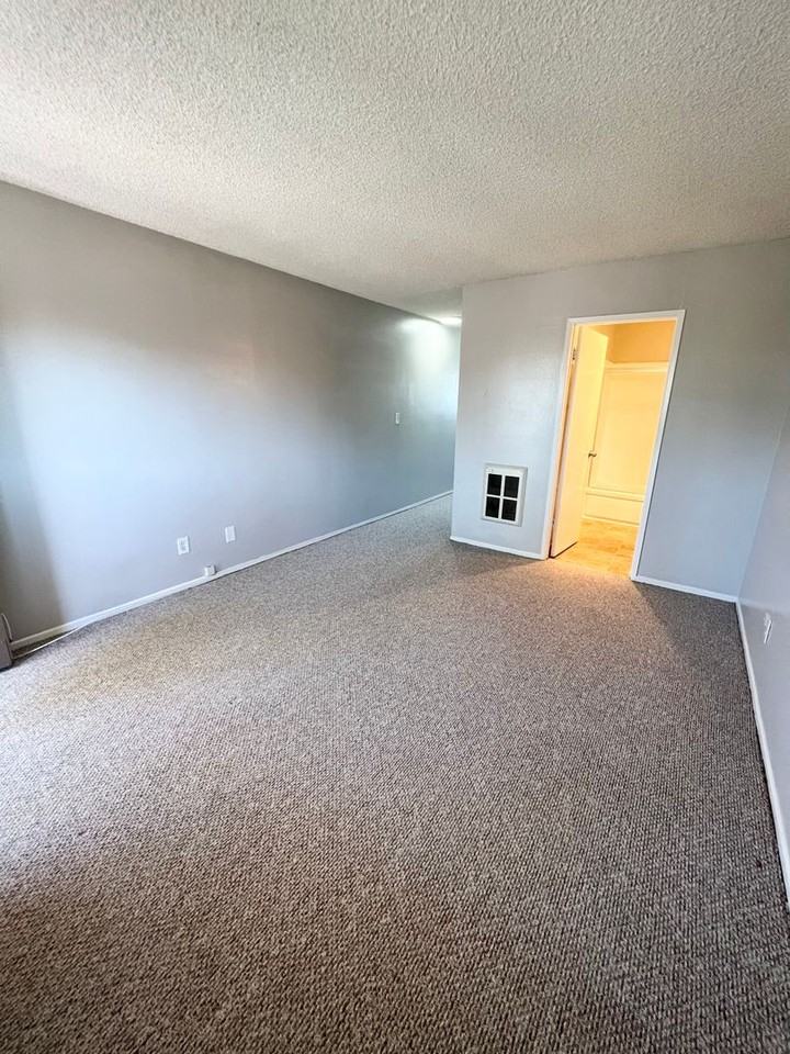 APARTMENTS FOR RENT-TORRANCE - Photo 6 of 13
