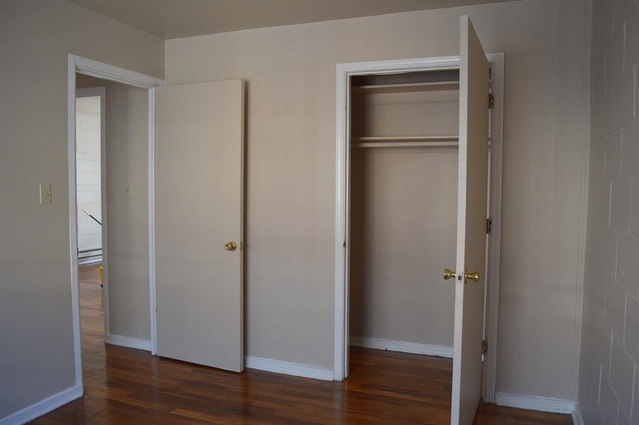 Maple Court - Photo 6 of 29