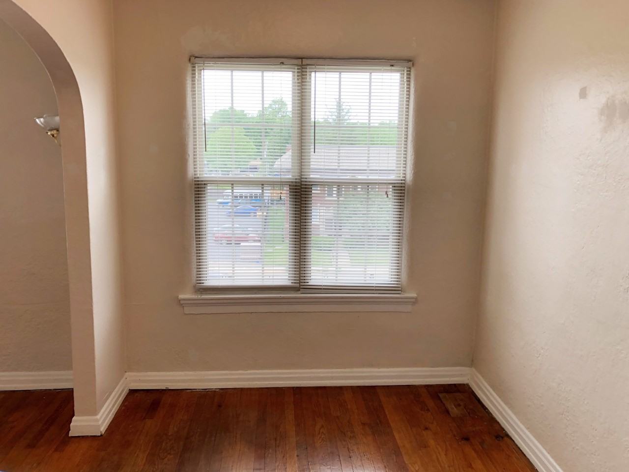 Barrington Apartments - Photo 3 of 38