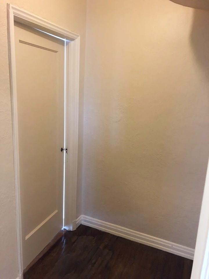 Barrington Apartments - Photo 7 of 38