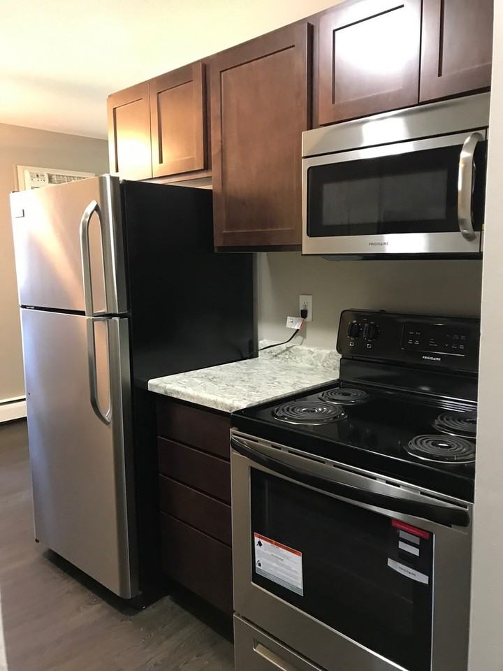 Apartments on 6th Ave - Photo 2 of 30