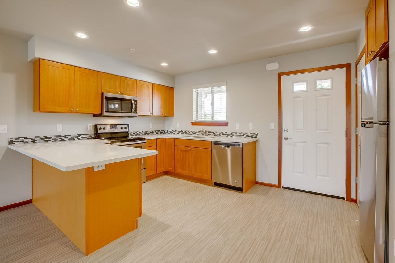 Willy Flats - Photo 2 of 27