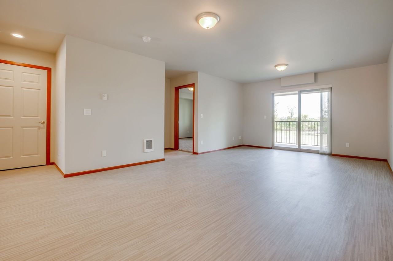 Willy Flats - Photo 5 of 27