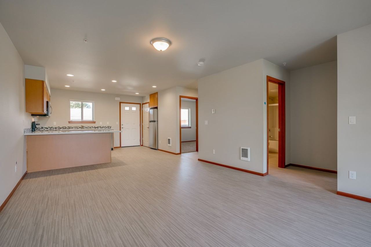 Willy Flats - Photo 7 of 27