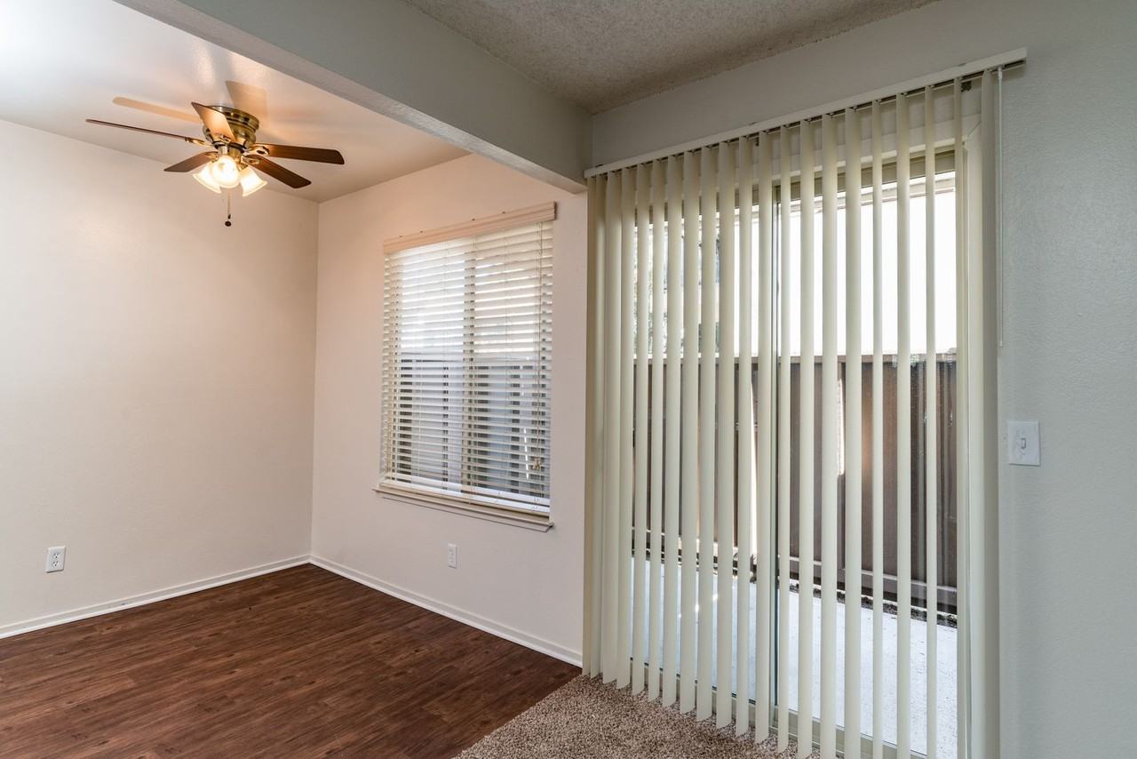 Cedar Springs Apartments - Photo 4 of 26