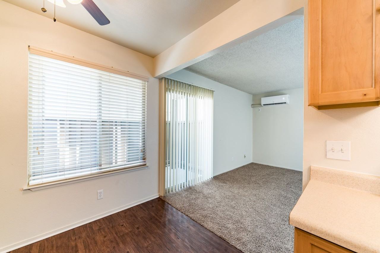 Cedar Springs Apartments - Photo 5 of 26