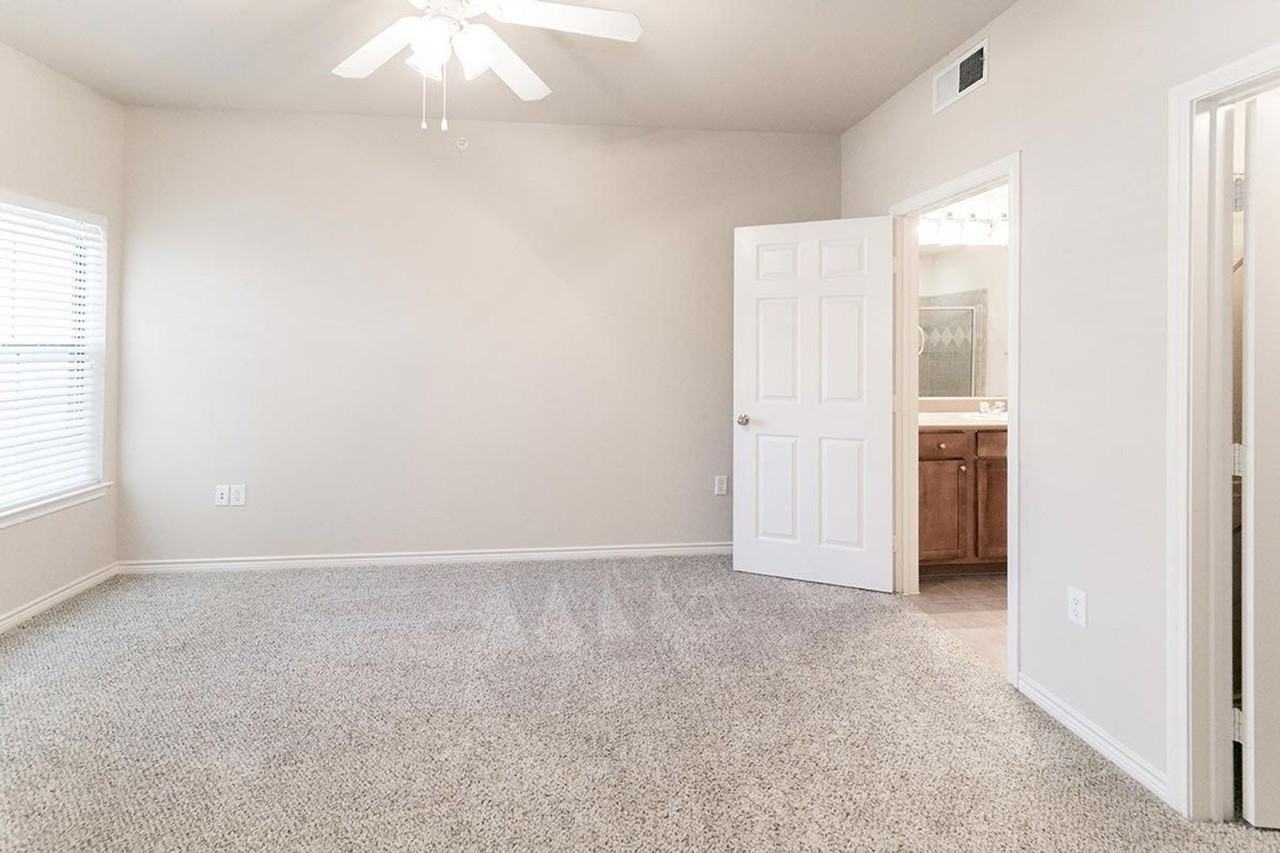 Laguna Vista - Photo 7 of 50