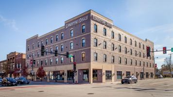 featured image of 124 E Lincoln Hwy