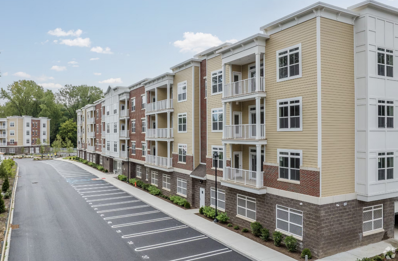 Apartments for Rent in Paramus, NJ - 25 Condos & Other Rentals | Zumper