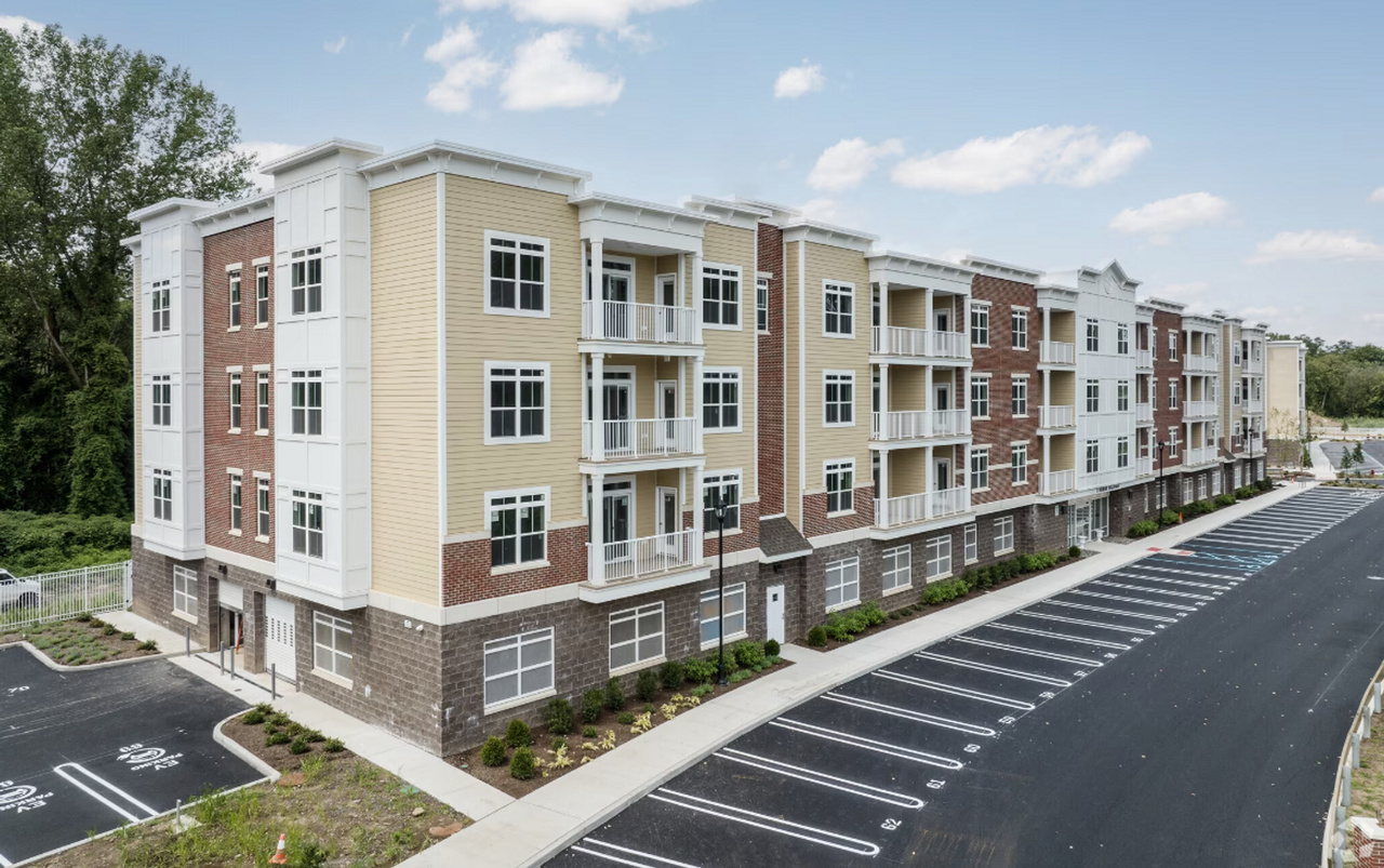 Soldier Hill Commons Apartments 2 Soldier Hill Rd, Paramus, NJ 07652