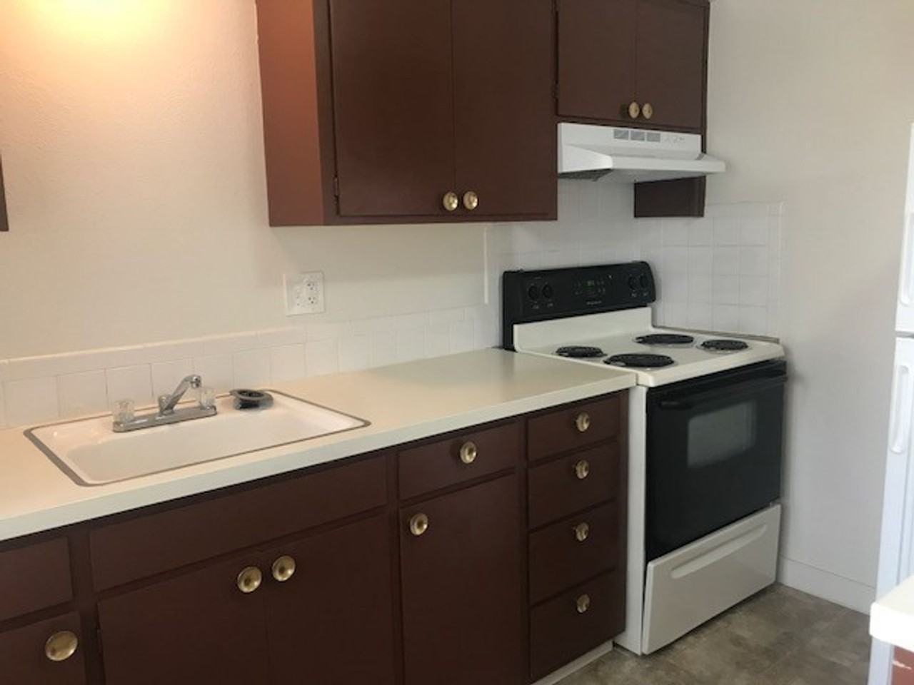 1 and 2 bedroom apartments near Clark College!! - Photo 2 of 10