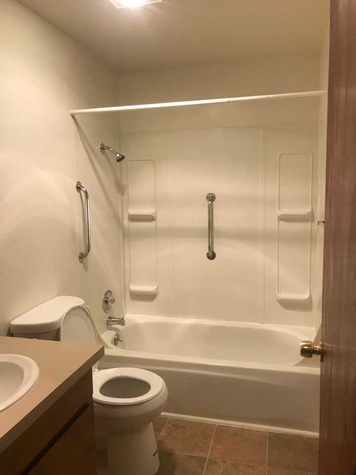 Large Two - Photo 7 of 11