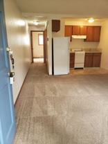 Beautifully Landscaped 1 and 2 bedroom apartments - Photo 1 of 1