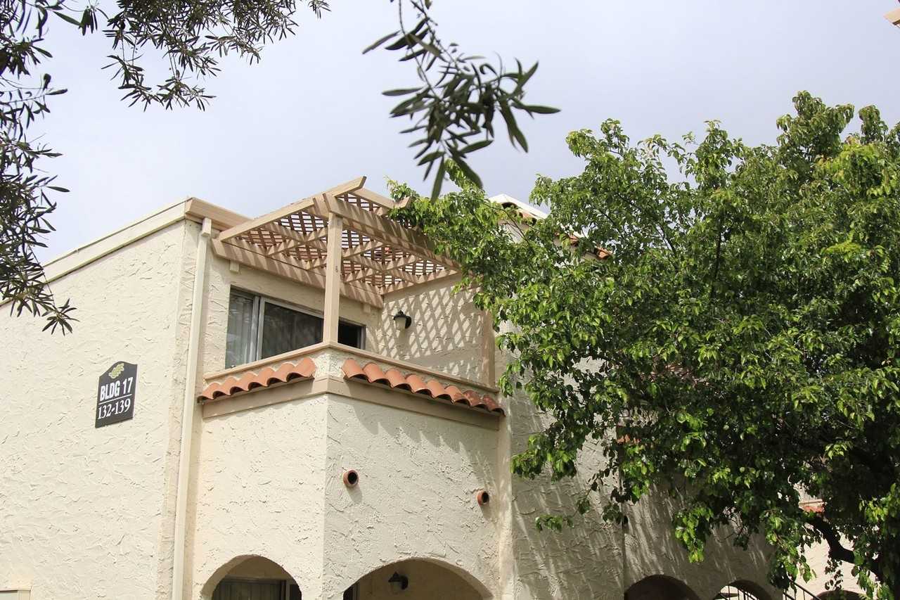 Tuscan Villa Apartments - Photo 4 of 48