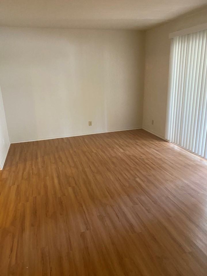 Tuscan Villa Apartments - Photo 6 of 48