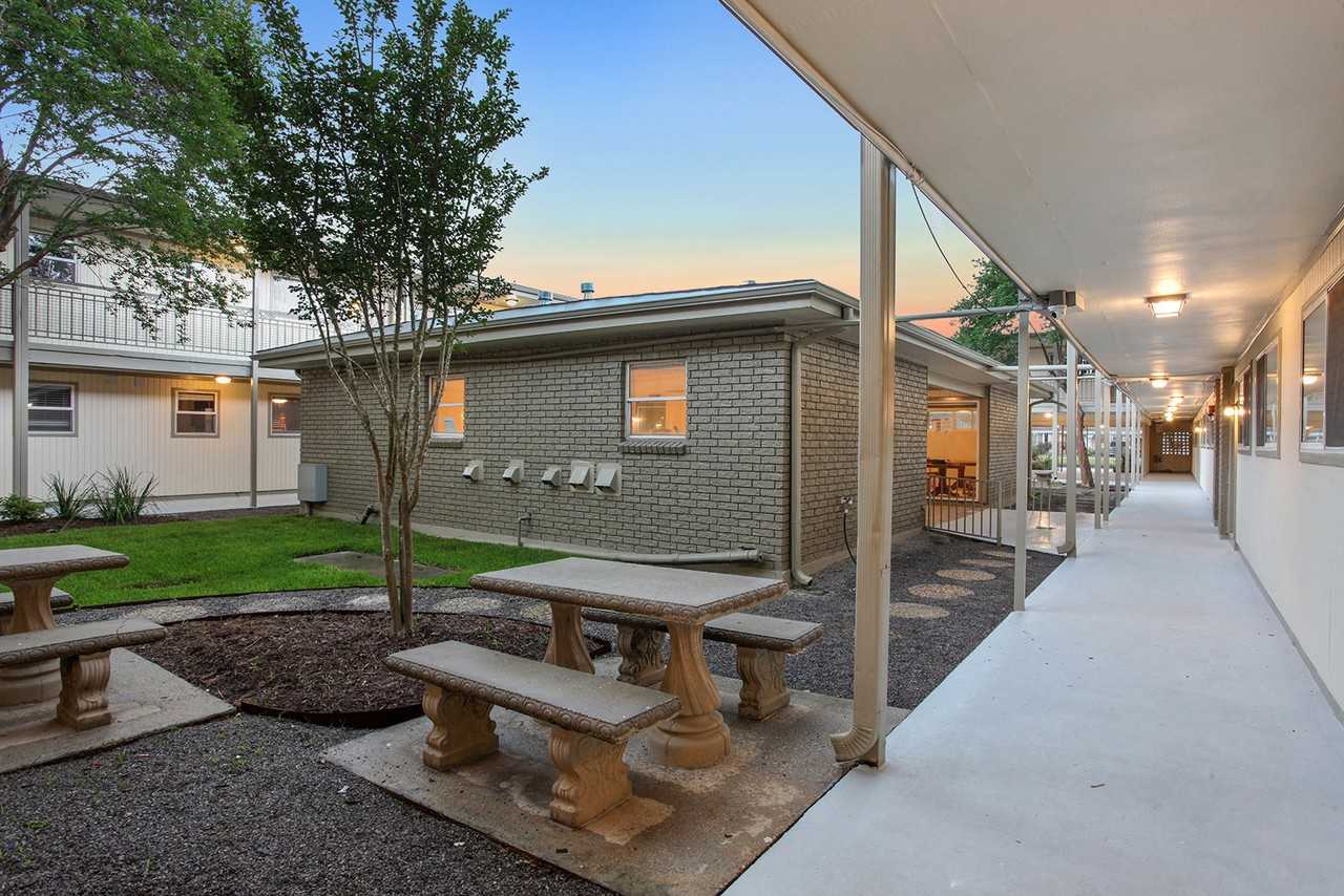 The Gentilly - Photo 3 of 37