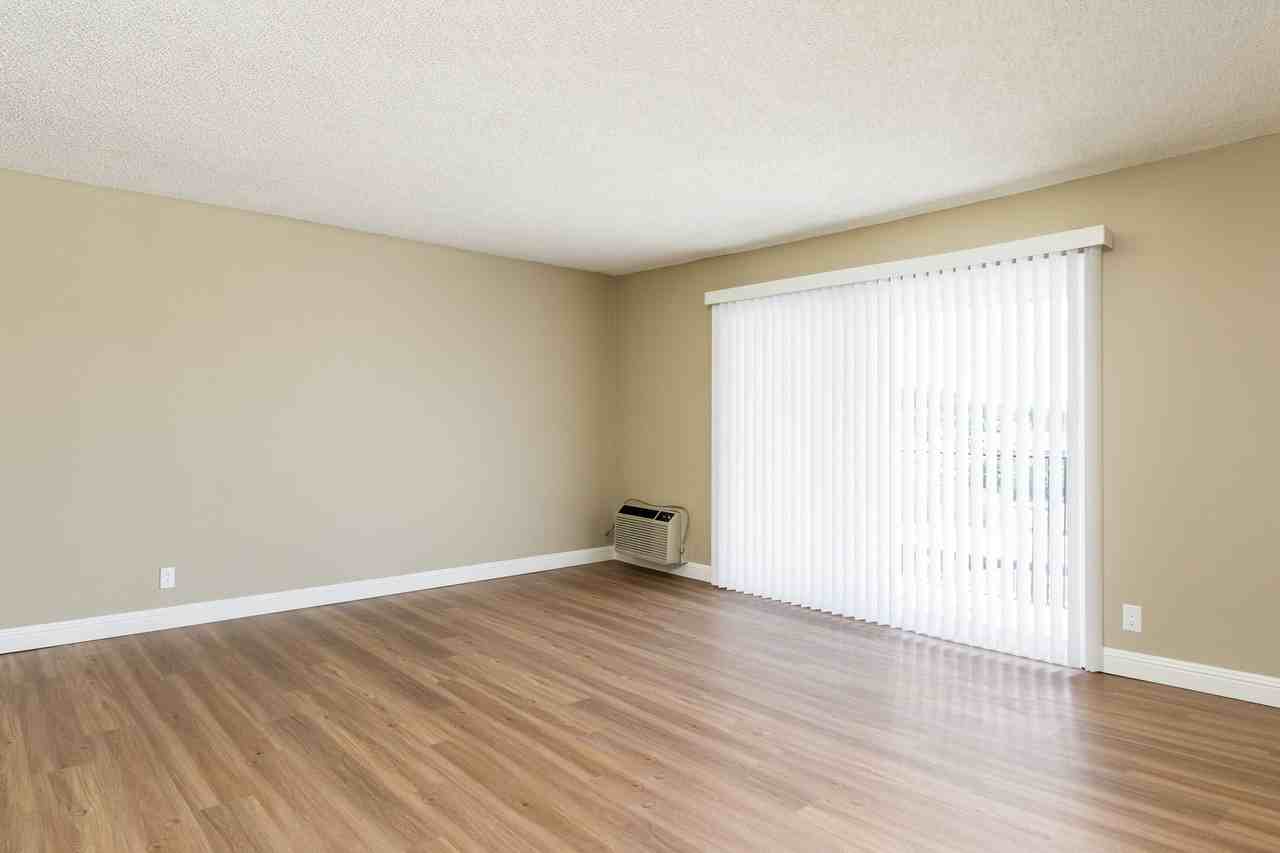 Casa Grande Apartments - Photo 6 of 43