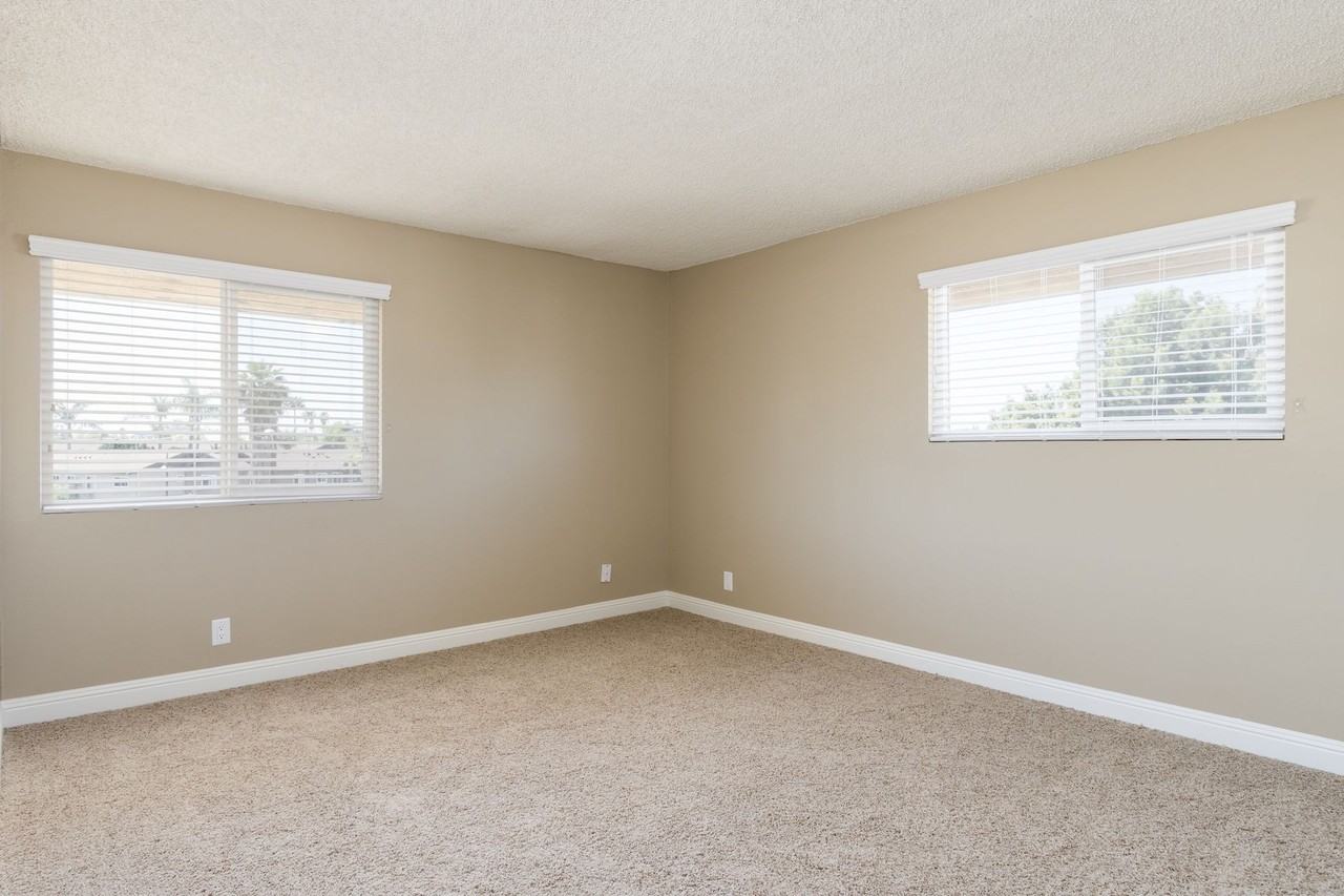 Casa Grande Apartments - Photo 7 of 43