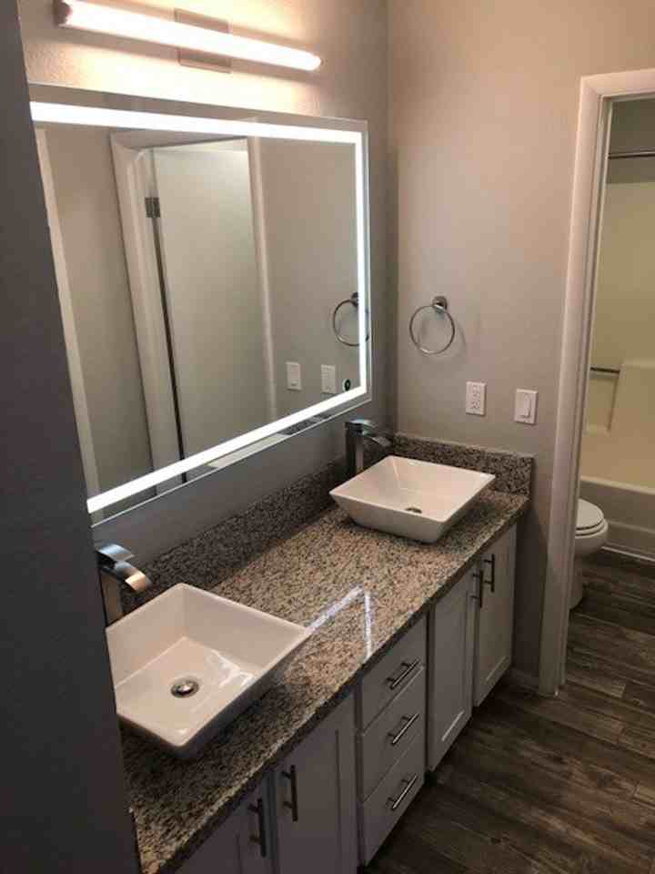 1525 Pinto Lane - Photo 5 of 30