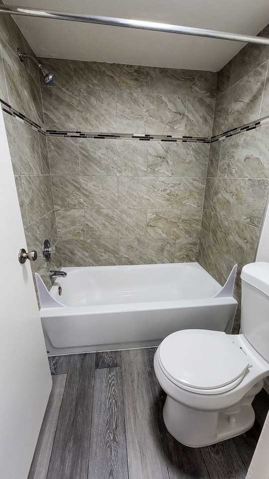 8445 North 23rd Avenue - Photo 7 of 33