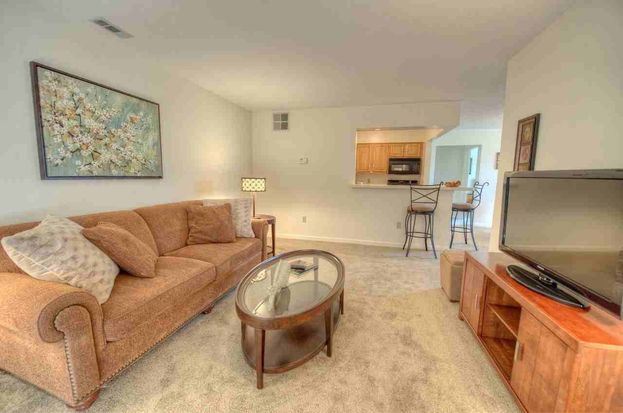 Stillwaters, Hickory Grove Apartments - Photo 6 of 31