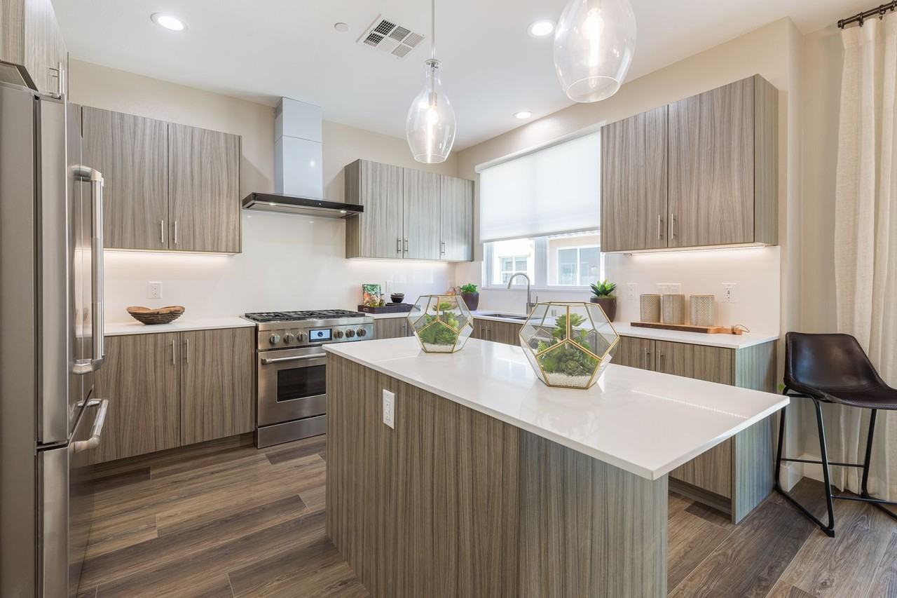 Paxton Calabasas - Photo 2 of 50