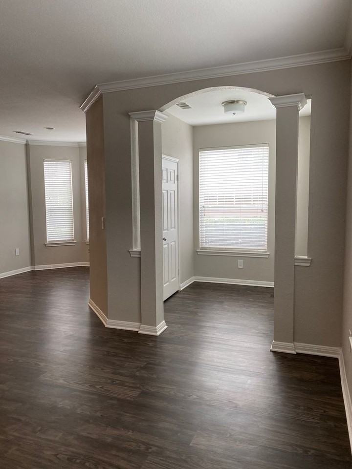 Mission Ranch Apartments - Photo 5 of 37