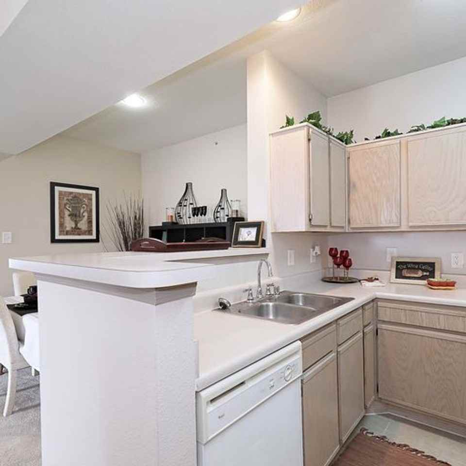 Seasons at Green Oaks - Photo 5 of 33