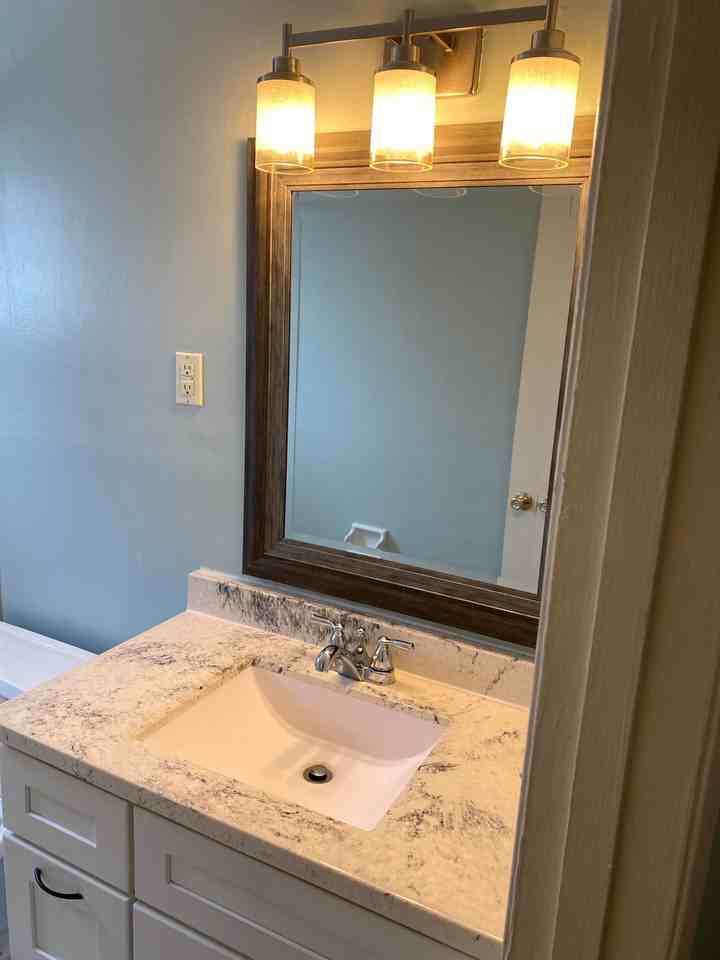 Perfect Midtown Location - Photo 2 of 27