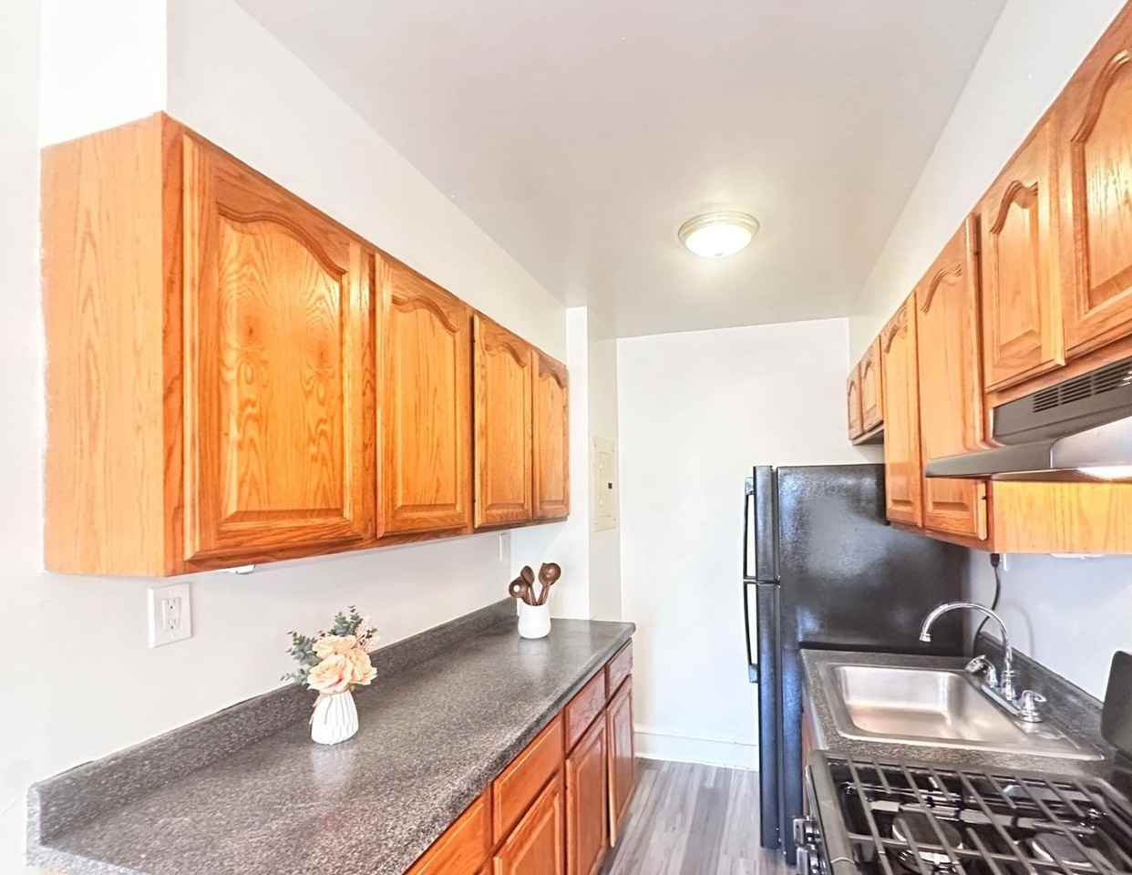 Hazel Apartments - Photo 2 of 11