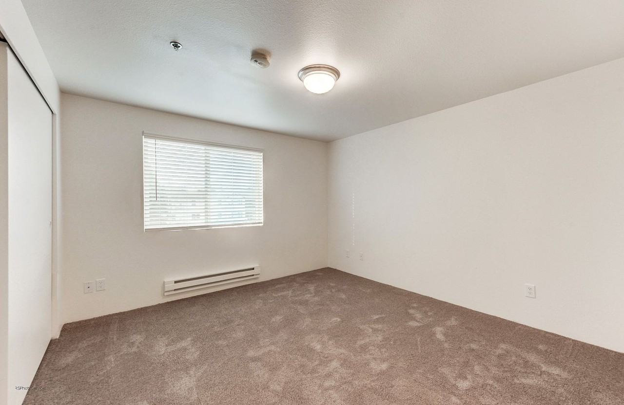 Up to 8 - Photo 5 of 36