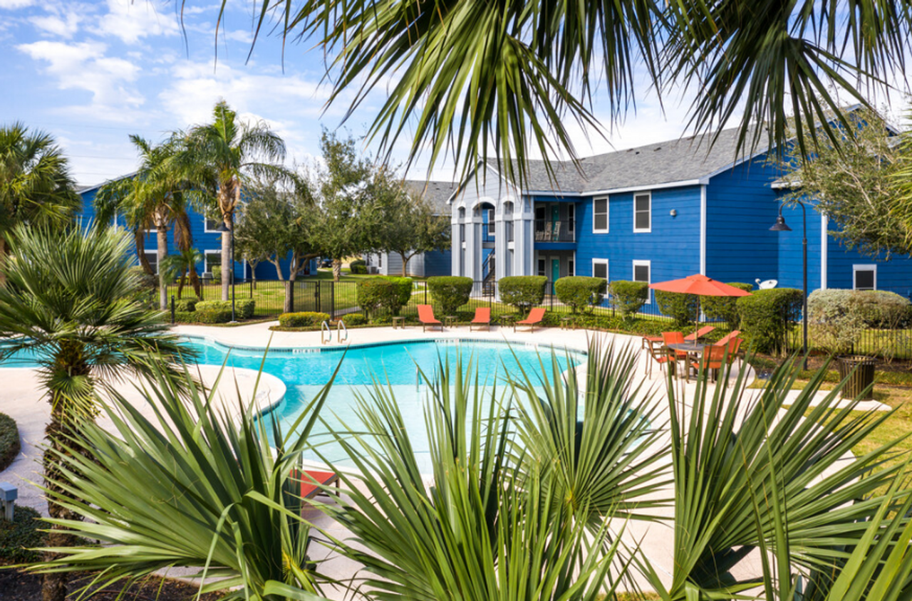 Stoneleigh Apartment Homes - Photo 5 of 50