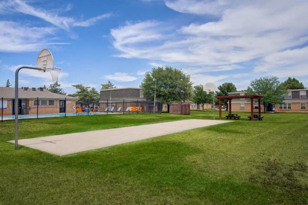 Lakeway Apartments - Photo 2 of 31