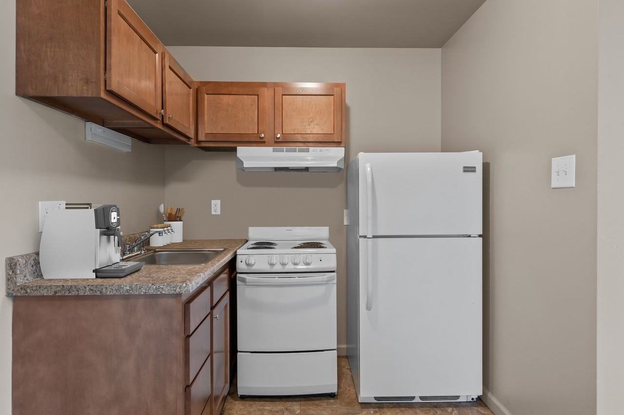 Teson Garden Apartments - Photo 6 of 27
