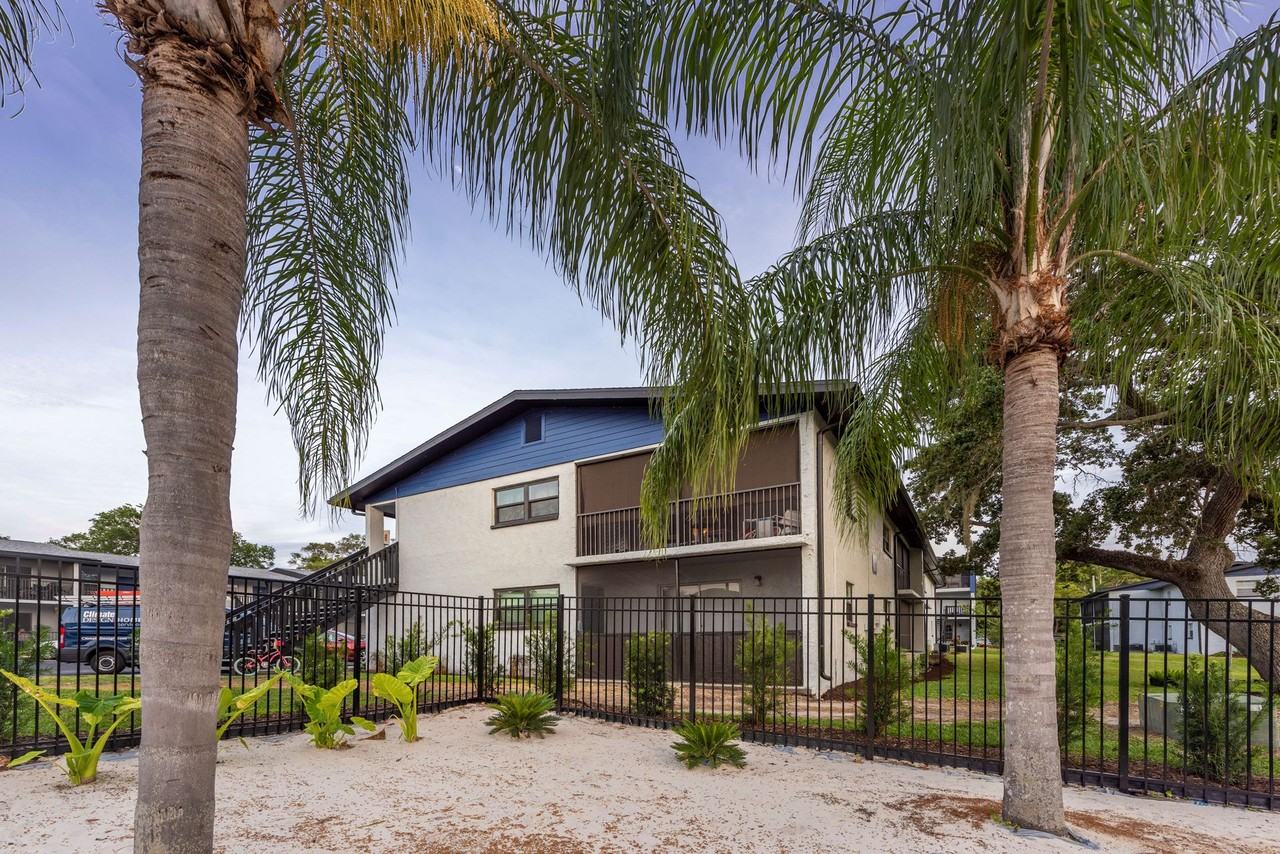 Altura Largo - Photo 2 of 50