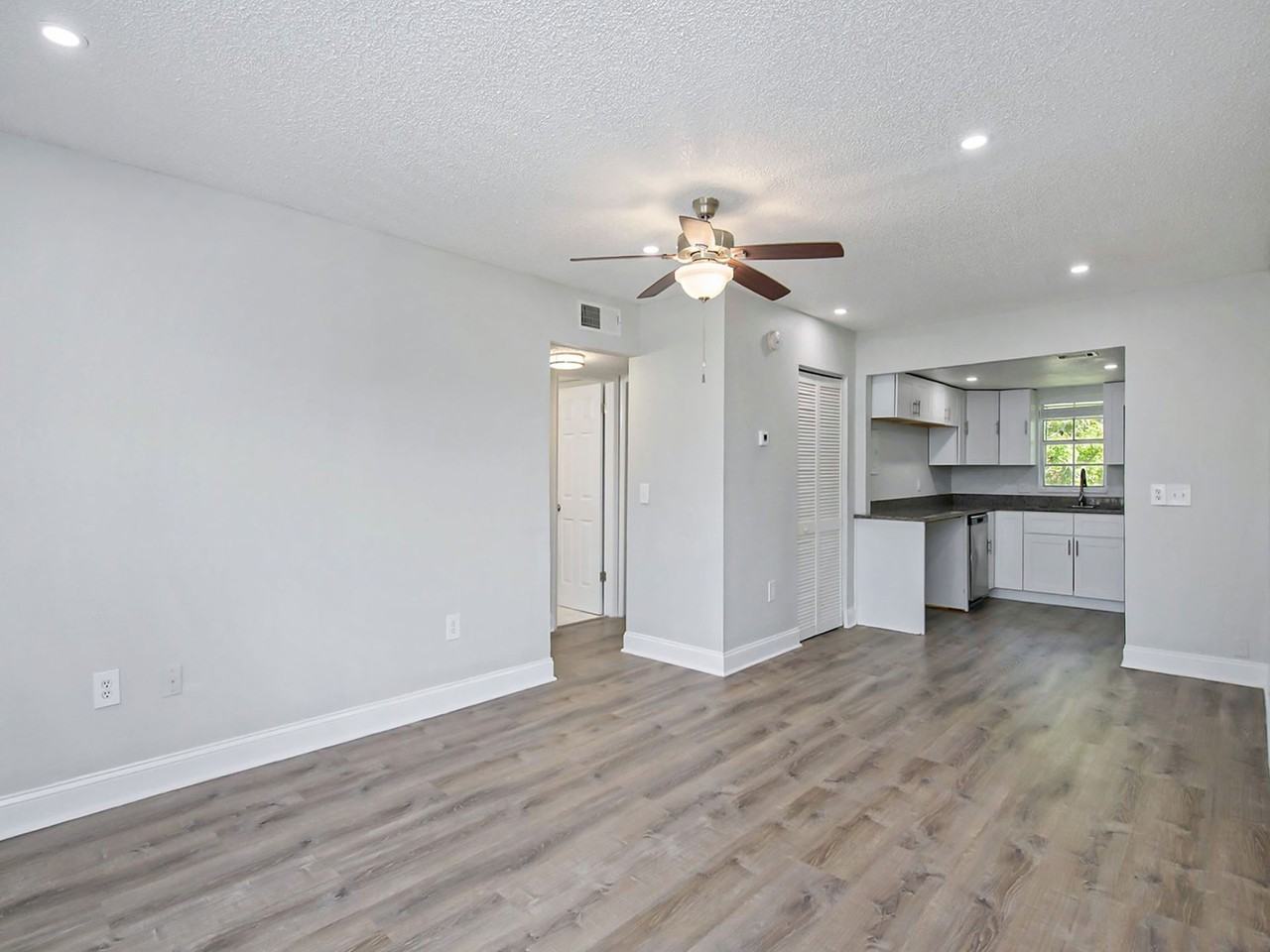 Altura Largo - Photo 7 of 50