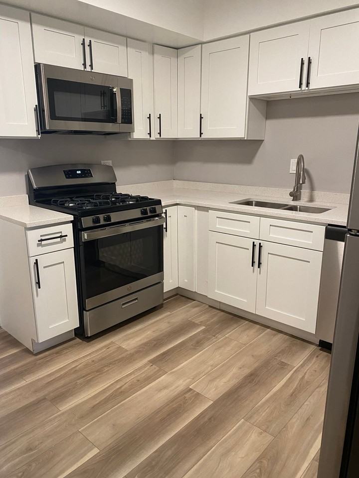 Salt Creek Apartments - Photo 2 of 50