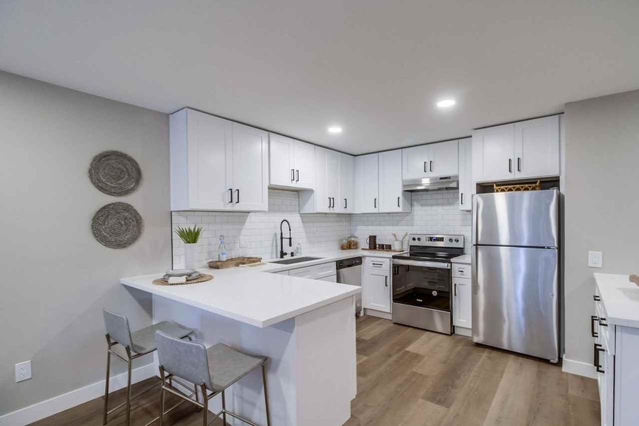 4969 Mills Street - Photo 5 of 17