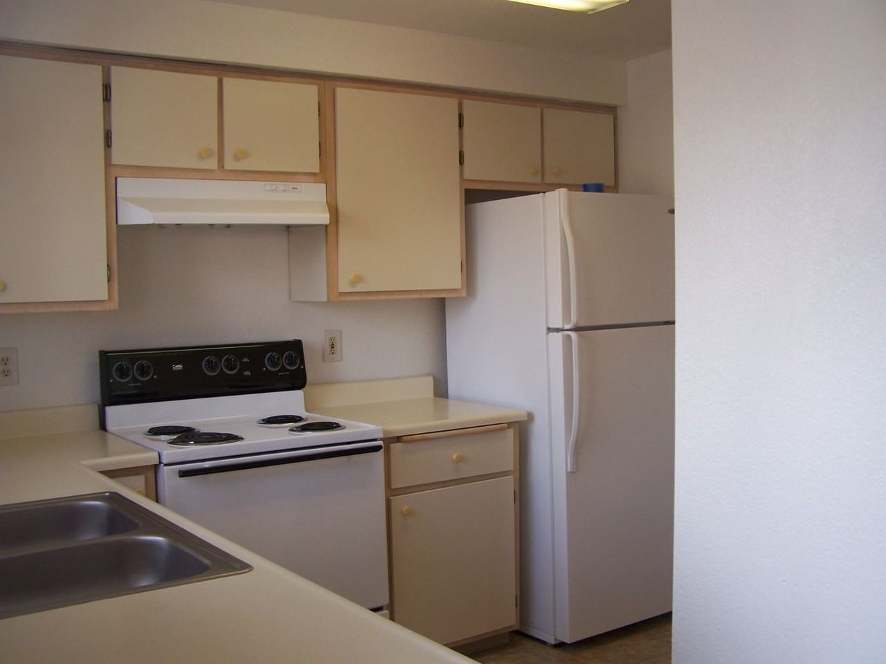 Large 2 Bedroom Apt Living, Located in the Center of Vancouver, WA! - Photo 2 of 20