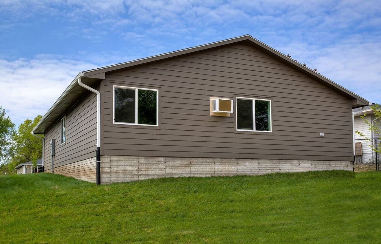 Grandview Meadows - Photo 2 of 24