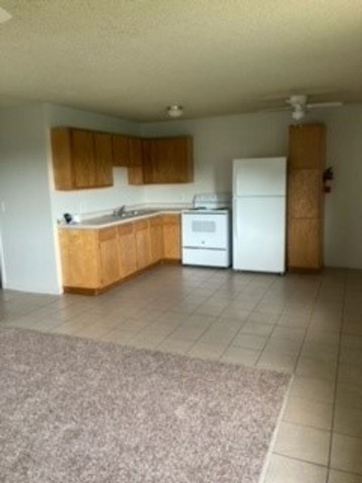 Plaza Heights - Photo 2 of 42